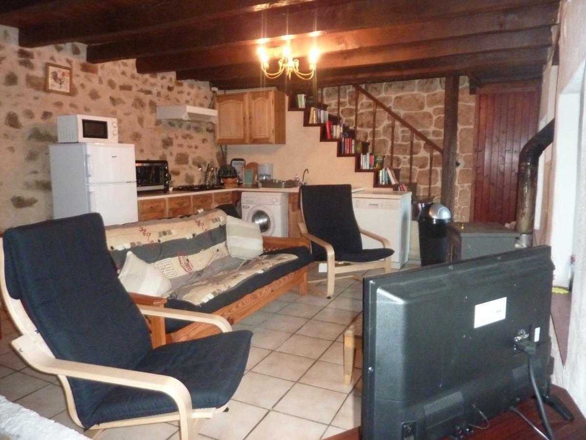 Appartement La Metairie à Parthenay Extérieur photo